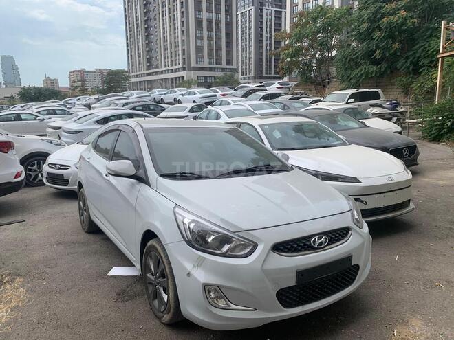 Hyundai Accent 2017, 84,900 km - 1.4 л - Bakı