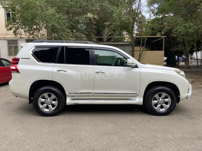 Toyota Land Cruiser Prado 2011, 224,000 km - 2.7 l - Bakı