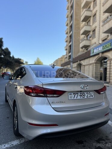 Hyundai Elantra 2018, 120,701 km - 2.0 л - Bakı