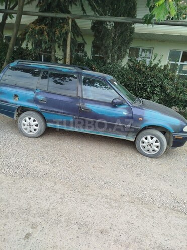 Opel Astra 1997, 300,000 km - 1.6 l - Quba