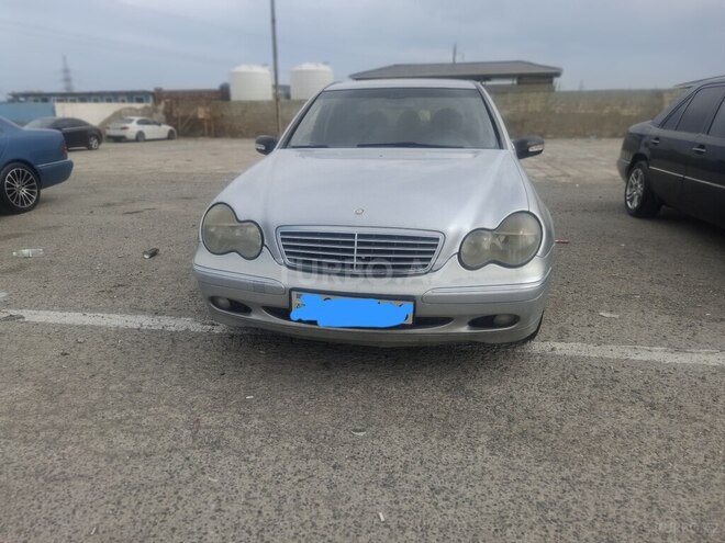 Mercedes C 220 2001, 235,000 km - 2.2 л - Sumqayıt