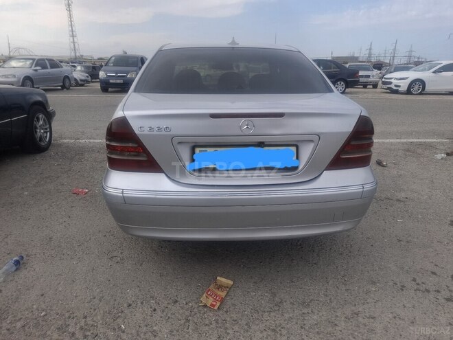 Mercedes C 220 2001, 235,000 km - 2.2 л - Sumqayıt