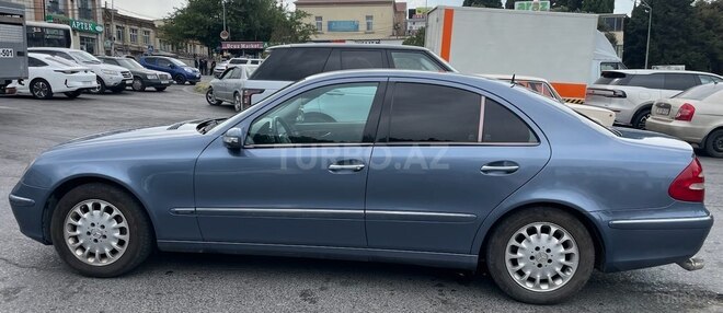 Mercedes E 220 2004, 390,000 km - 2.2 l - Bakı