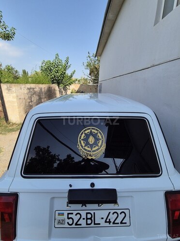 LADA (VAZ) 2104 2011, 83,000 km - 1.6 l - Salyan