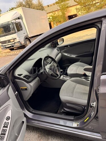 Hyundai Accent 2016, 114,000 km - 1.6 l - Bakı