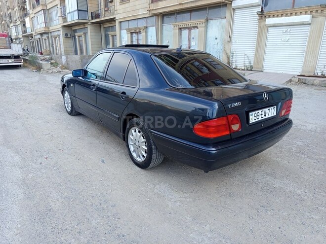 Mercedes E 240 1999, 228,000 km - 2.4 l - Bakı