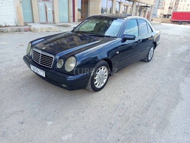 Mercedes E 240 1999, 228,000 km - 2.4 l - Bakı