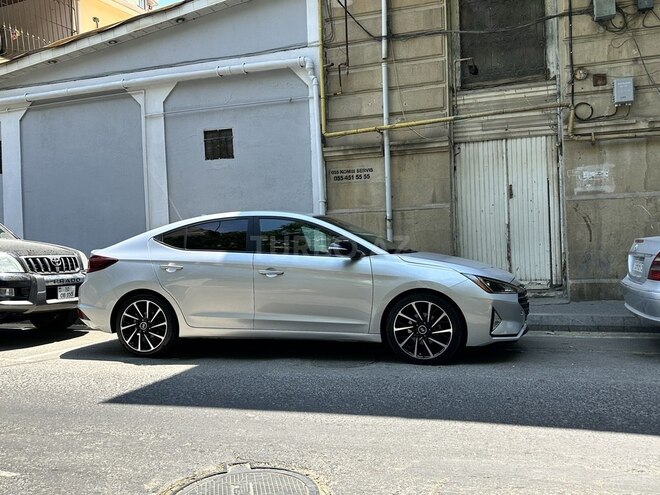 Hyundai Elantra 2019, 90,000 km - 2.0 l - Bakı