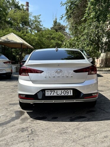 Hyundai Elantra 2019, 90,000 km - 2.0 l - Bakı