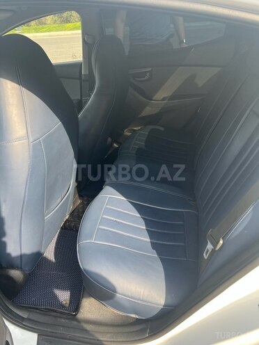 Hyundai Elantra 2015, 160,000 km - 1.8 l - Bakı