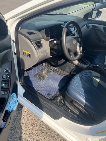 Hyundai Elantra 2015, 160,000 km - 1.8 l - Bakı