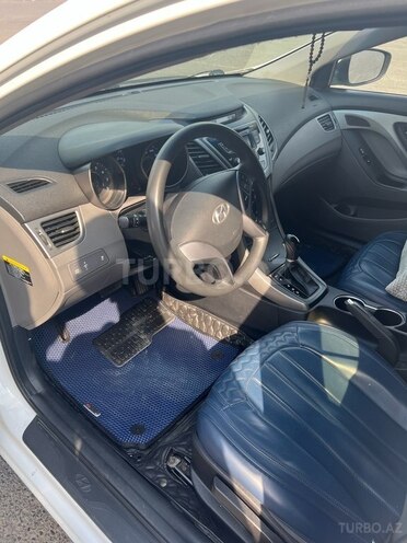 Hyundai Elantra 2015, 160,000 km - 1.8 l - Bakı