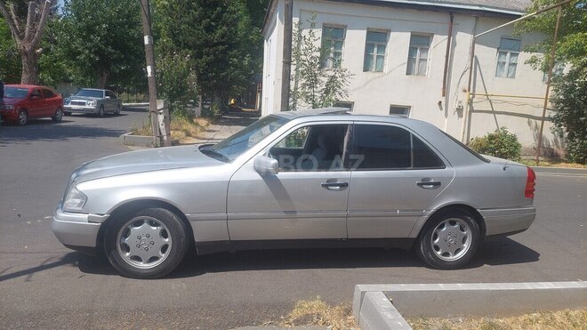 Mercedes C 200 1995, 600,007 km - 2.0 л - Quba
