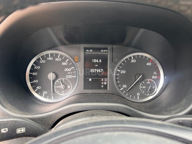 Mercedes Vito 116 2015, 398,000 km - 2.2 l - Bakı
