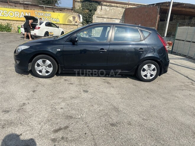 Hyundai i30 2010, 385,690 km - 1.4 l - Bakı