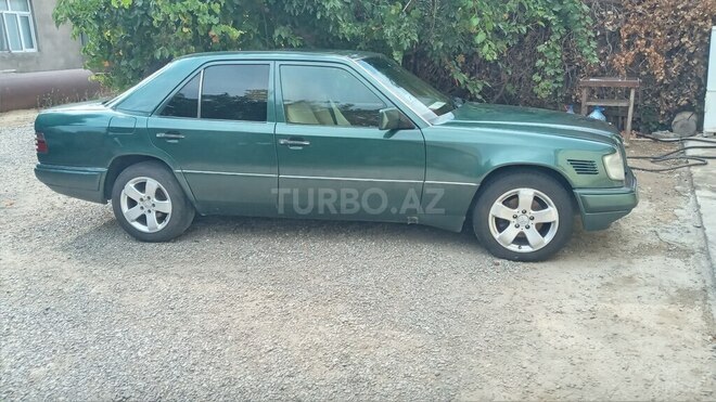 Mercedes E 300 1994, 100,000 km - 3.0 l - Bakı