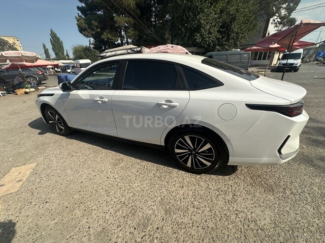 Changan Qiyuan A05 2025, 1,845 km - 1.5 л - Salyan