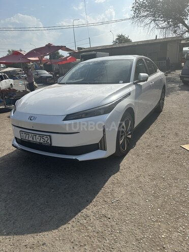 Changan Qiyuan A05 2025, 1,845 km - 1.5 л - Salyan