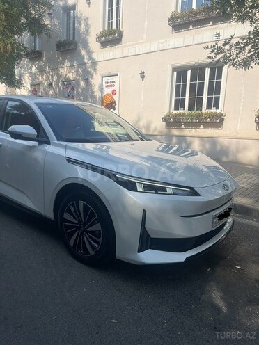 Changan Qiyuan A05 2024, 17,000 km - 1.5 л - Bakı