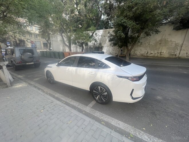 Changan Qiyuan A05 2024, 17,000 km - 1.5 л - Bakı