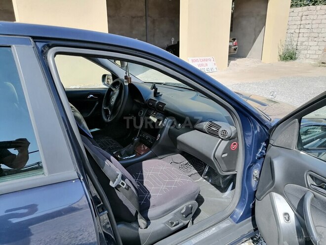 Mercedes C 220 2000, 560,000 km - 2.2 l - Bakı