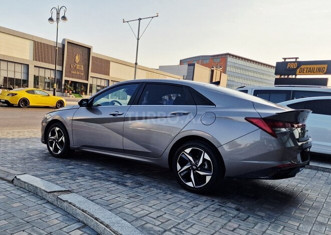 Hyundai Elantra 2022, 37,855 km - 1.6 л - Bakı