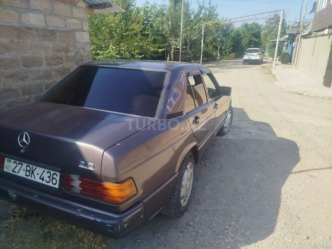 Mercedes 190 1993, 238,597 km - 2.0 л - Qusar