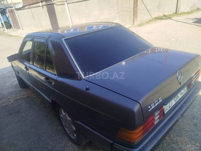 Mercedes 190 1993, 238,597 km - 2.0 л - Qusar