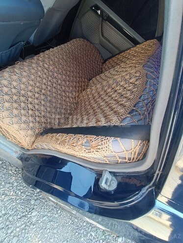 Mercedes E 220 1993, 270,000 km - 2.2 l - Qazax