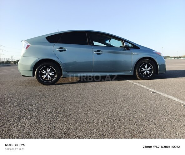 Toyota Prius 2013, 294,000 km - 1.8 л - Bakı