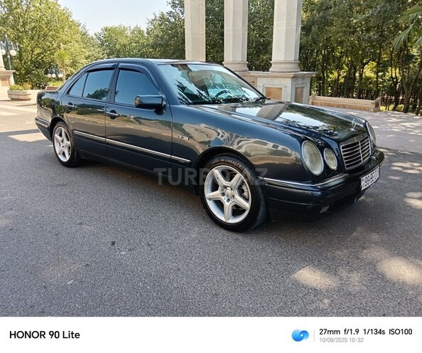Mercedes E 240 1998, 263,165 km - 2.4 l - Tovuz