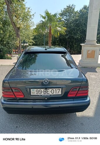 Mercedes E 240 1998, 263,165 km - 2.4 l - Tovuz