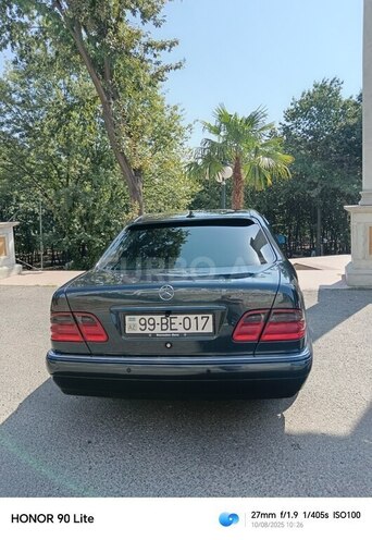 Mercedes E 240 1998, 263,165 km - 2.4 l - Tovuz