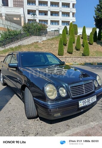 Mercedes E 240 1998, 263,165 km - 2.4 l - Tovuz