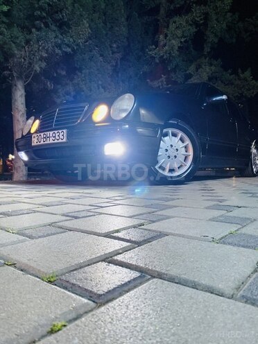 Mercedes E 270 2001, 518,000 km - 2.7 l - İmişli