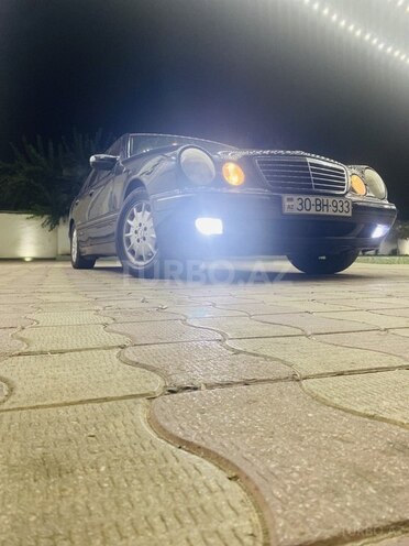 Mercedes E 270 2001, 518,000 km - 2.7 l - İmişli