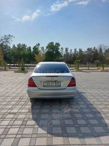 Mercedes E 240 2004, 332,372 km - 2.6 l - Şirvan