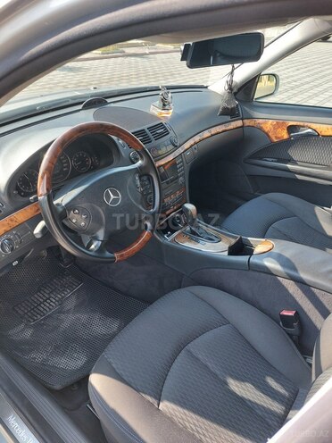 Mercedes E 240 2004, 332,372 km - 2.6 l - Şirvan