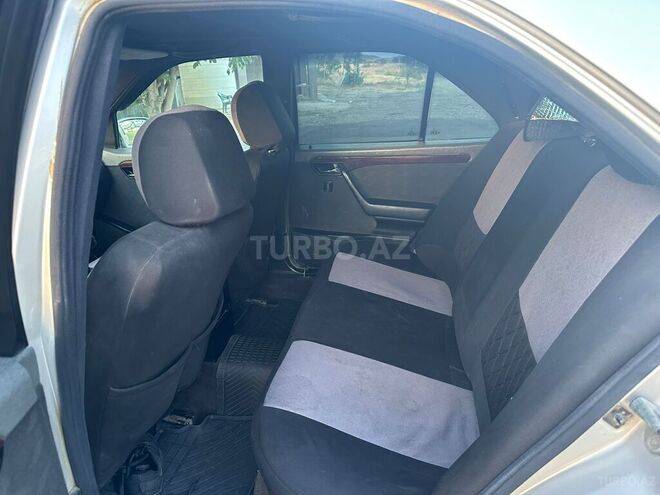 Mercedes C 220 1997, 265,780 km - 2.2 l - Bakı