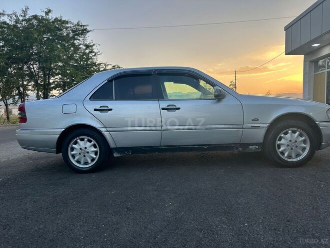 Mercedes C 220 1997, 265,780 km - 2.2 l - Bakı