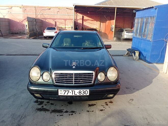 Mercedes E 240 1998, 640,563 km - 2.4 l - Bakı