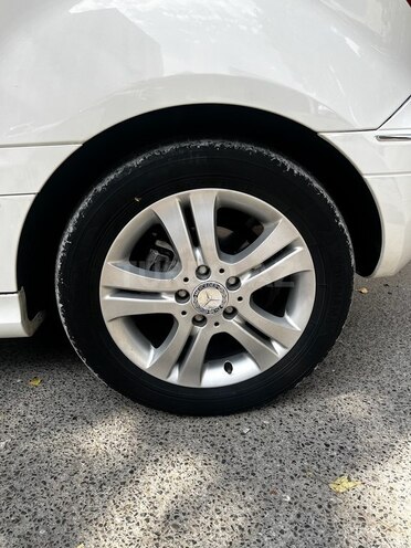 Mercedes B 180 2013, 110,900 km - 1.6 l - Bakı