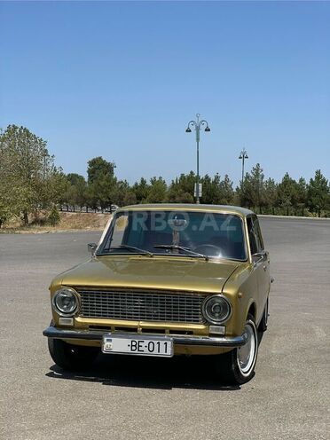 LADA (VAZ) 21011 1983, 300,000 km - 1.3 л - Gəncə