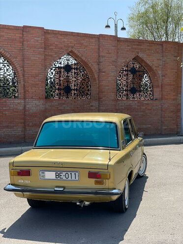 LADA (VAZ) 21011 1983, 300,000 km - 1.3 л - Gəncə