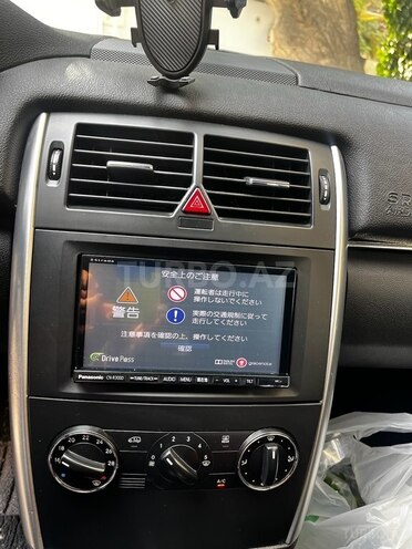 Mercedes B 180 2013, 110,900 km - 1.6 l - Bakı