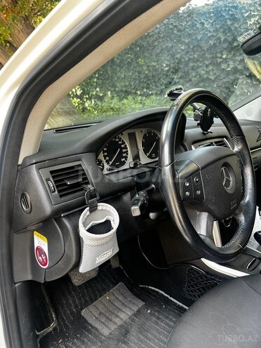Mercedes B 180 2013, 110,900 km - 1.6 l - Bakı