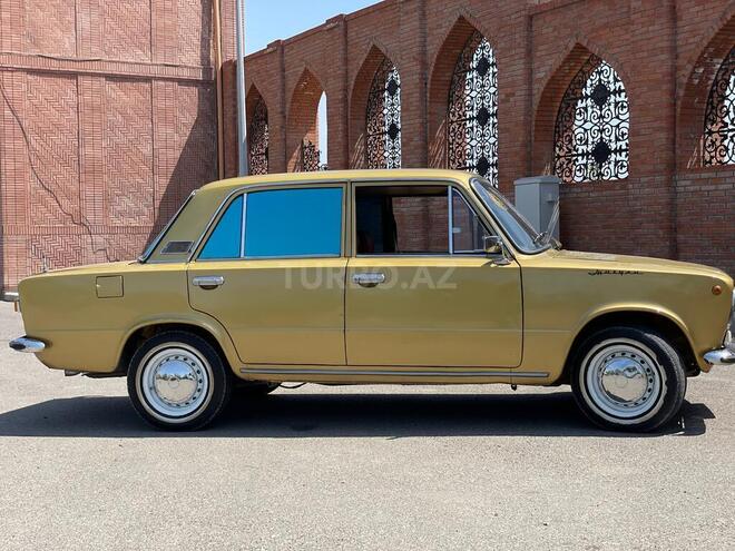 LADA (VAZ) 21011 1983, 300,000 km - 1.3 л - Gəncə