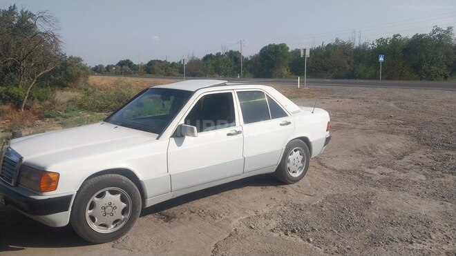 Mercedes 190 1992, 142,000 km - 2.0 л - Bakı