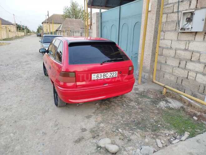 Opel Astra 1996, 222,000 km - 1.6 l - Zərdab