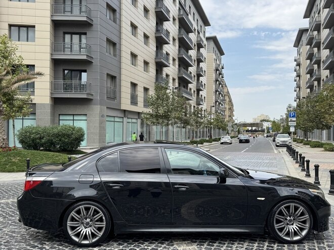 BMW 525 2003, 320,000 km - 2.5 l - Bakı